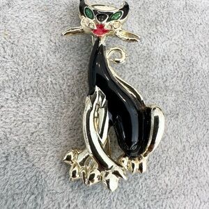 Vintage Elegant French Gold And Black Enamel Rhinestone Whiskers Cat Brooch Pin